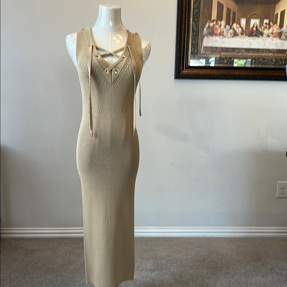 Michael Kors Elegant Beige Lace-Up Dress